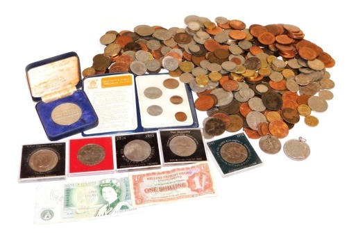 Circulated and commemorative coinage, Queen Victoria onwards, including Britain's First Decimal Coins, and a medallion for Broadlands, The Home of Lord Mountbatten. (a quantity)
