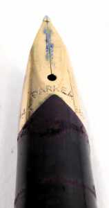 A group of Parker pens, casings to include burgundy, steel, striped green, etc. (1 bag) - 5