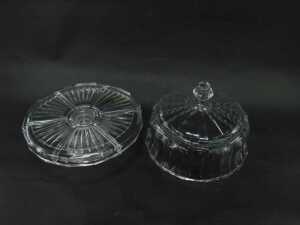 An Argyle fine crystal glass pedestal cake stand and cover, the turreted top on stand, 28cm high, boxed. - 3