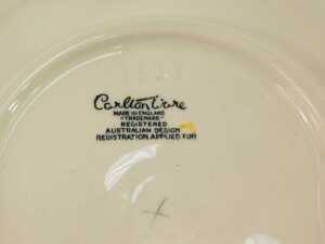A group of Carltonware pottery, to include double flower head oval dish in yellow, green and orange, 26.5cm wide, matching flower head dishes, 16.5cm wide and 14cm wide, etc. (1 tray) - 3
