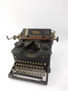 A Low's Royal typewriter. - 2