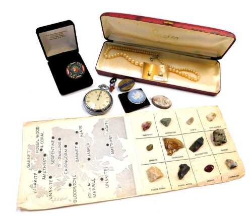 Assorted costume jewellery, comprising brass pocket watch, silver plated pocket watch, semi precious stone set, faux pearl necklace, etc.