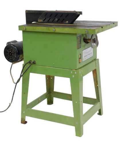 A Wood Wise 254mm 10" table saw, model number PW-10T1, and extension.