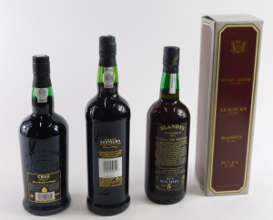 Two bottles of port, and a bottle of Blandy's Madeira sherry, the port being Santelmo tawny port, 75cl, and Porto Cruz tawny port, 75cl. (3) - 2
