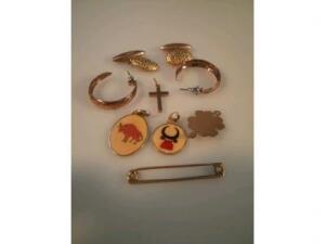Two enamelled 18ct gold pendants