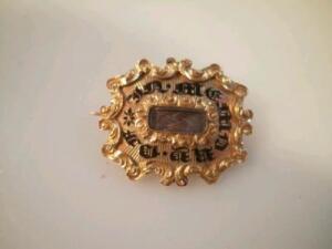 A late Georgian gold child's memorial locket