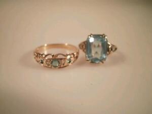 Two 15ct stone set signet rings