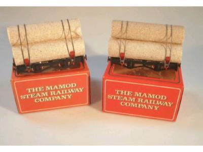 Two Mamod log carrying open wagons
