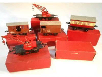 Two boxed Hornby Trains No.1 crane and trucks