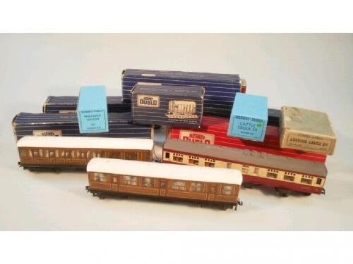 Four Hornby Dublo D13 suburban coaches in boxes