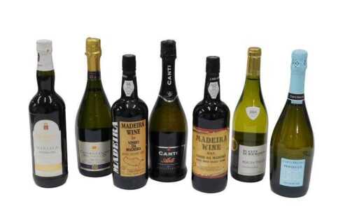 Various alcohol, Canti, Macon-villages chardonnay, prosecco, etc. (7)