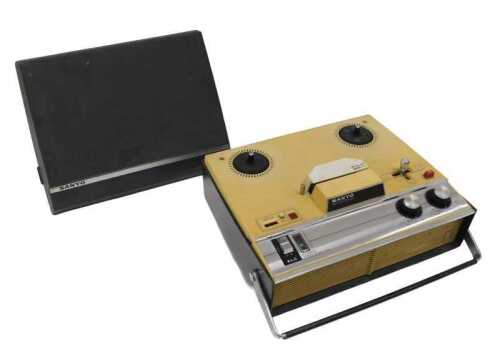 A Sanyo ALC tape recorder, MR-701, with fitted case, 31cm wide.