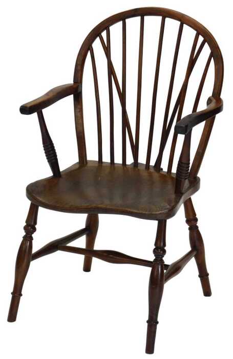 A 19thC yew and elm Windsor chair, of plain form with spindle turned supports, the seat rail...