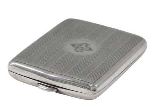 A George V silver Vesta case, by Cohen & Charles, part engine turned with thumb mould opening,...
