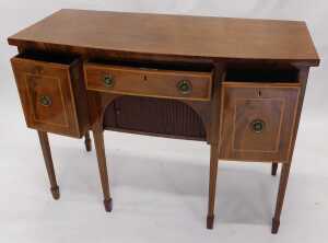 A small George III mahogany and satinwood banded bowfronted sideboard, with a frieze drawer... - 3