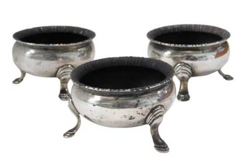 A set of three early 20thC Irish silver open salts, by John Smyth, each with flared rims,...