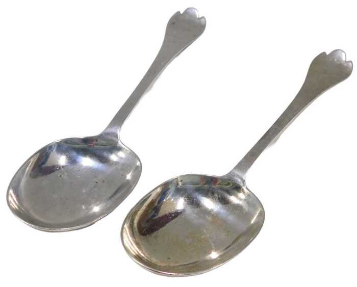 A pair of Edward VII silver trefid topped serving spoons, maker HA&S, London 1905, 4oz.
