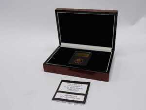 A London Mint Office 2022 Gibraltar Her Last Act of Service full gold proof sovereign, .916,... - 4