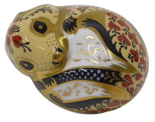 A Royal Crown Derby paperweight figure Country Mouse, Imari colours, gilt stopper, 7cm wide.