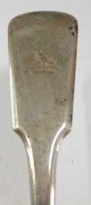 A pair of late George III silver asparagus tongs, by William Knight, fiddle pattern pierced... - 2