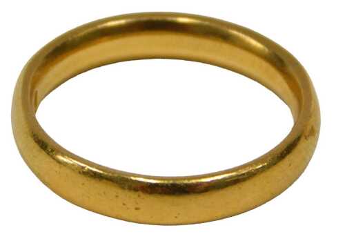 A 22ct gold wedding band, of plain design, 4mm width, Birmingham 1968, ring size M&frac12;, 5g.