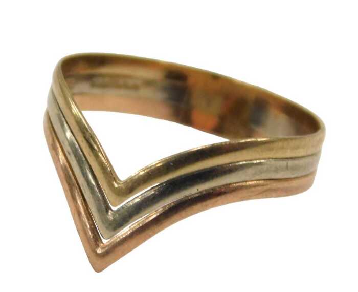 A 9ct gold tricolour three layered wishbone ring, ring size M&frac12;, 0.9g.