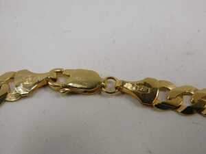 A 9ct gold flattened curb link neck chain, 48cm long, 14.8g. - 2