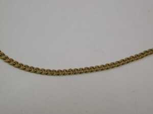 A 9ct gold fine link neck chain, 44cm long, 1.9g. - 3