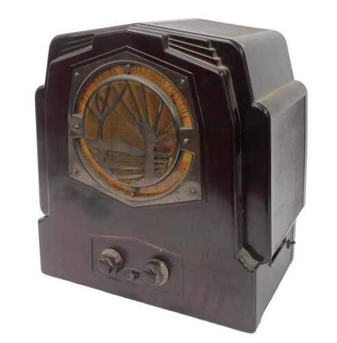 A mid-20thC Art Deco Ekco SH25 1930s Bakelite cased radio, with tree design speaker, 48cm high....