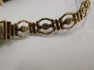 A 9ct gold cased Oriosa lady's wristwatch, with a silvered numeric dial, on a gold plated strap,... - 3