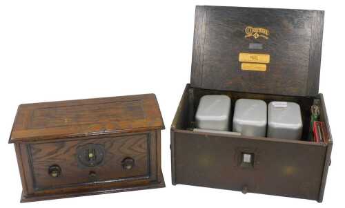 A mid 20thC oak cased valve radio, probably Philco, AB Brand 1929, etc. (2) WARNING! This lot...