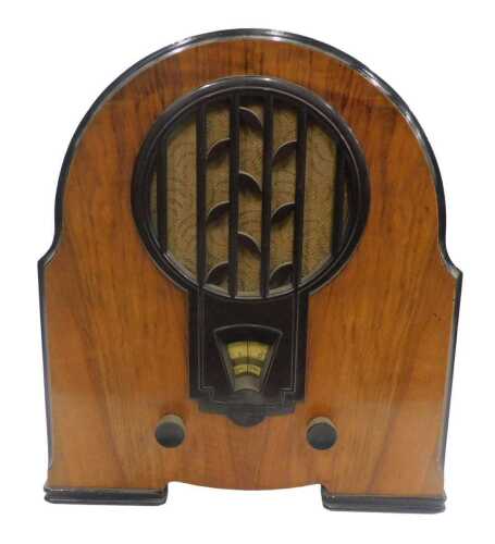A mid-20thC walnut cased vintage Philips Superinductance 634A radio receiver, circa 1933, 48cm...