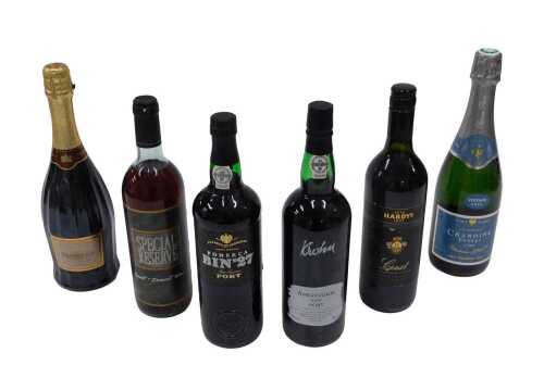 Six bottles of alcohol, to include red wine, Ambassador ruby port, prosecco, etc. (6)