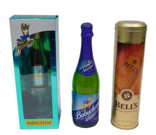 Three bottles of alcohol, to include a Bell's Extra Special eight year old blended Scotch whisky,...