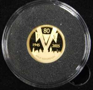 A Harrington & Byrne 80th Anniversary of VE Day gold proof six coin collection, dated 2025,... - 7