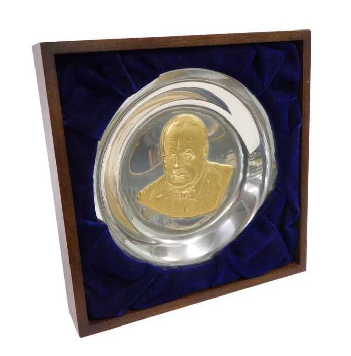 An Elizabeth II silver Churchill Centenary Trust plate, 1974, with gilt coloured portrait...