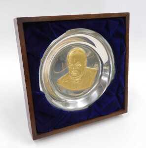 An Elizabeth II silver Churchill Centenary Trust plate, 1974, with gilt coloured portrait... - 5