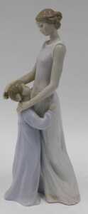 A Lladro figure group Someone To Look Up To, original cost &pound;199, 35cm high. (boxed) - 2