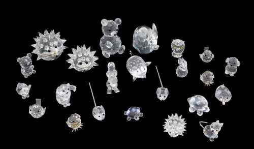 Various Swarovski and other similar crystal ornaments and figure groups, etc., hedgehog 5cm high,...