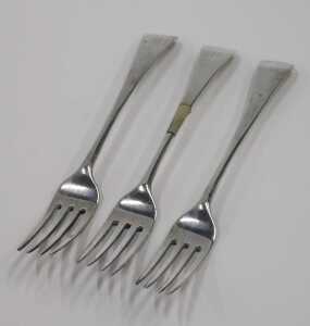 A set of three George III silver table forks, by Peter & Anne Bateman, Old English pattern,... - 4