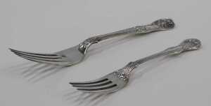 A Victorian Scottish silver fork, by Alexander Coghill, King's pattern, initialled, Glasgow 1849,... - 4