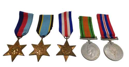 A group of WWII medals, to include 39-45 star, France and Germany star, Defence medal and 39-45...