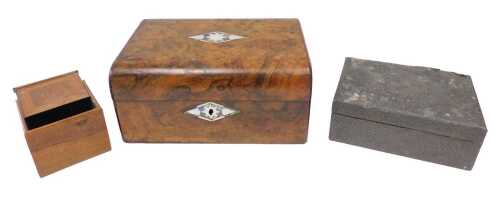 Various boxes, a 19thC walnut jewellery box, the domed lid hinging to reveal a plain interior...