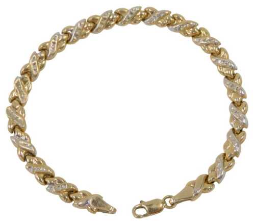 A cross link bracelet, of bicolour design, yellow metal stamped 9kt, 16cm long, 4.5g. (AF)