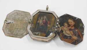 A reliquary, the front and back hinging to reveal oils on tin of Our Lady of the Most Holy... - 3