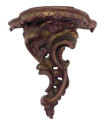 An early 20thC giltwood rococo design wall sconce, of small proportion, with shaped top and...