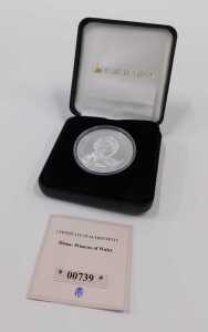 Various proof coins, silver plated Diana Princess of Wales, five pound Queen Elizabeth II 90th... - 3