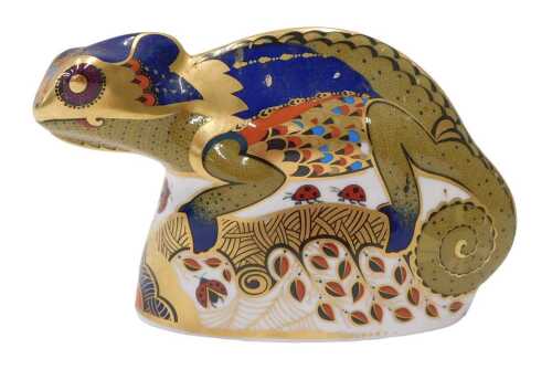 A Royal Crown Derby paperweight chameleon, silver stopper, 10cm high. (AF)