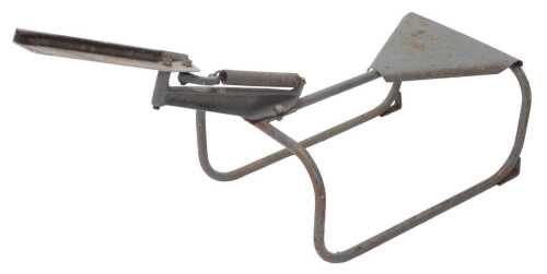 A 20thC metal framed manual clay pigeon trap, 117cm long. (AF)