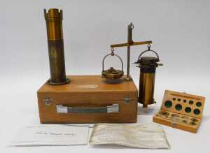 A Hectolitre grain weight tester, the oak case bearing a label for Glasblaserei des Institute... - 2
